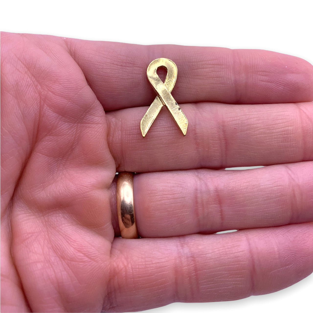 A26B - Gold Ribbon Lapel Pin