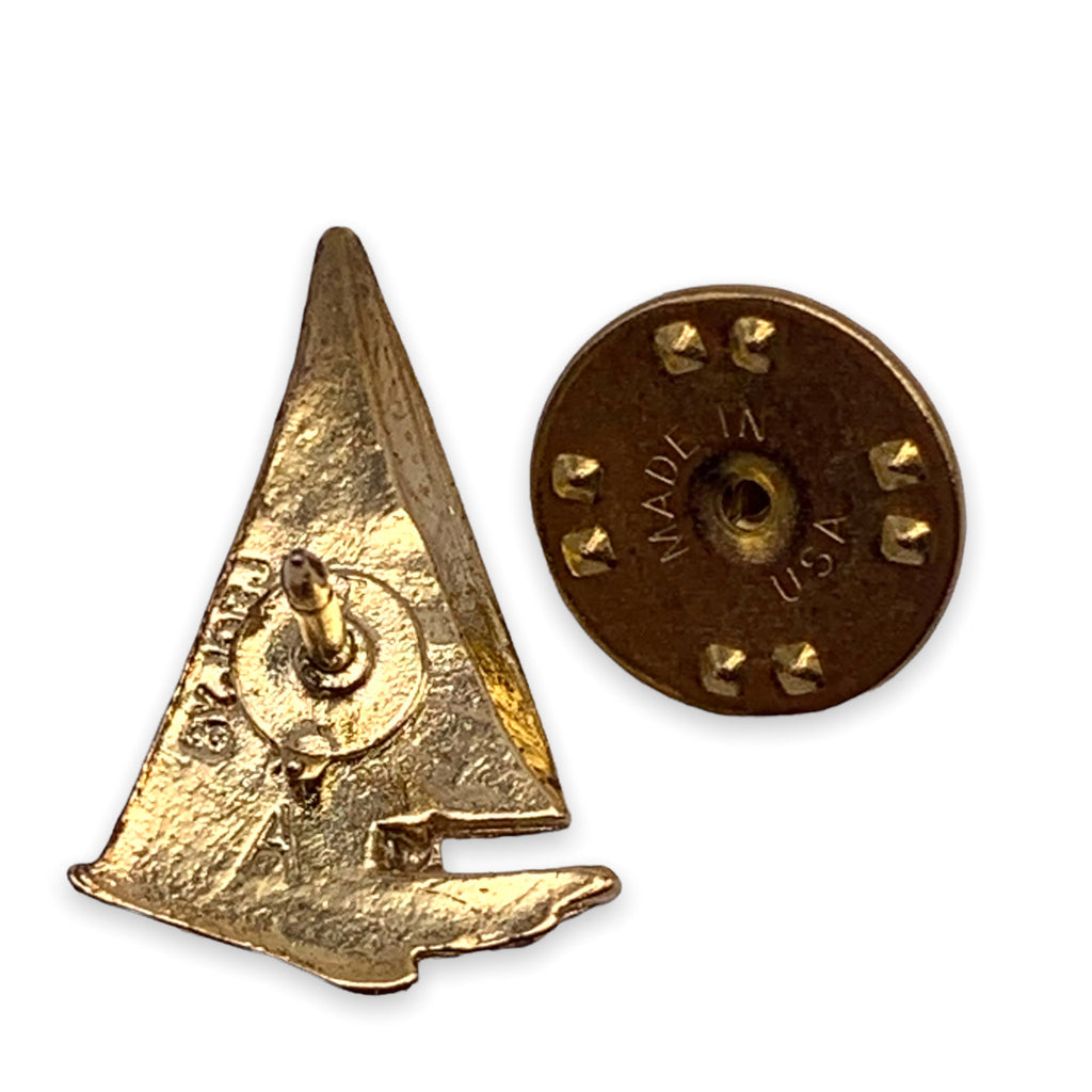 B17 Sailboat 2 Lapel Pin