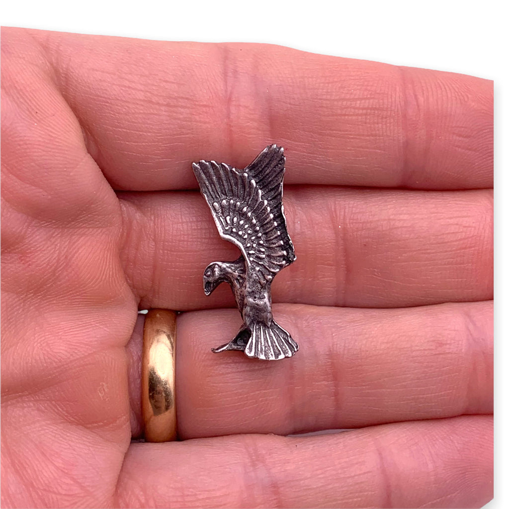 Hawk Pin