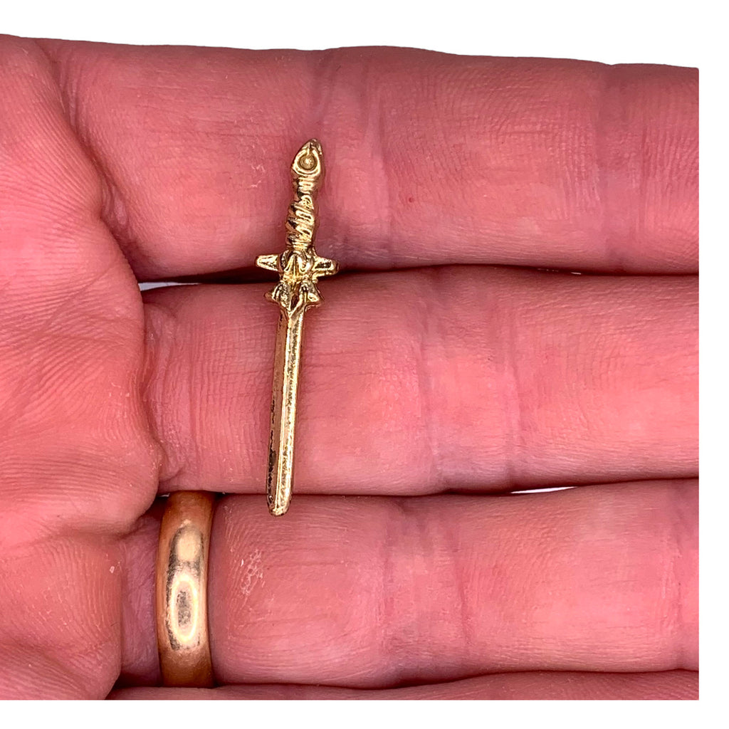 Stiletto Lapel Pin