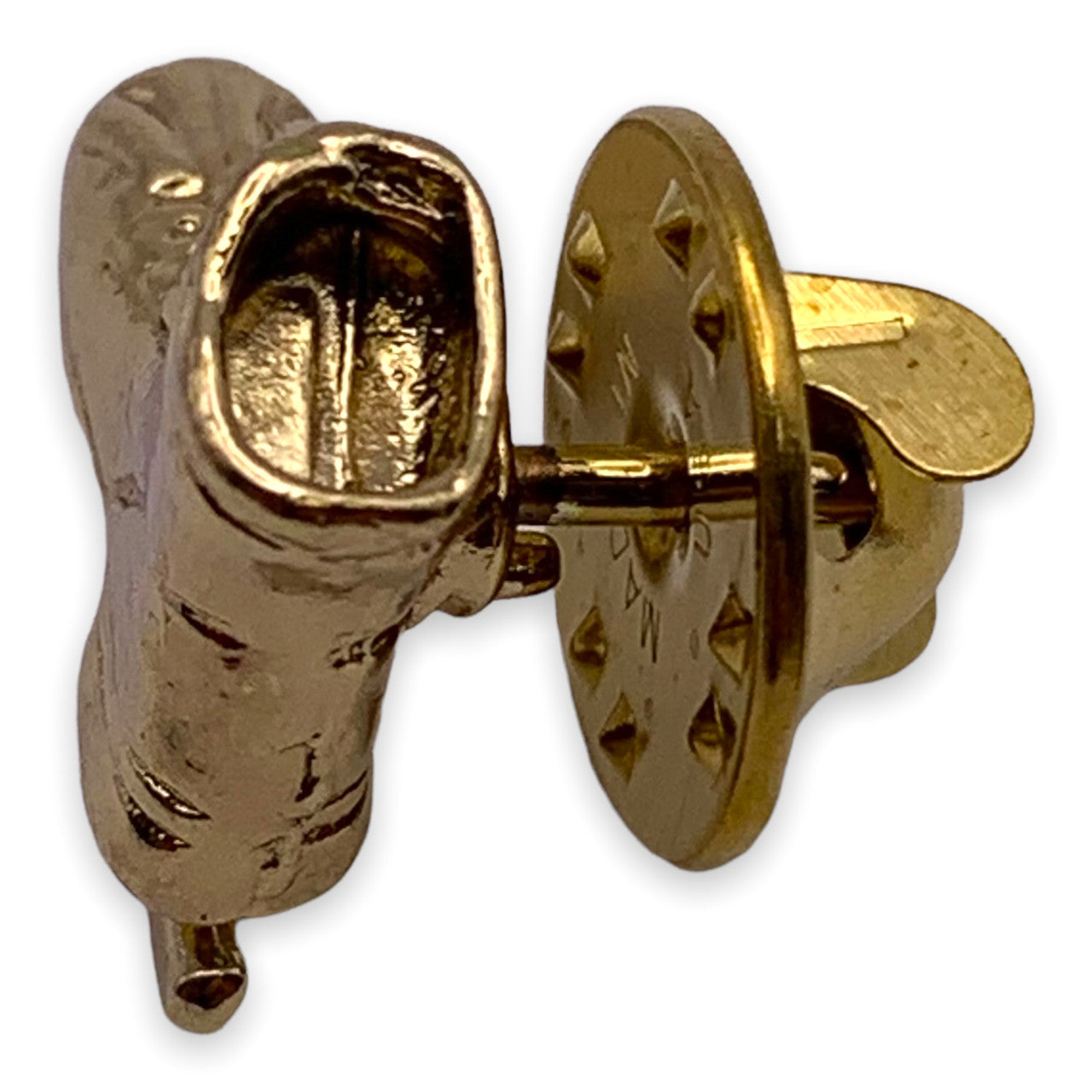 Figskate Lapel Pin