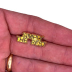 Simply-the-best Lapel Pin