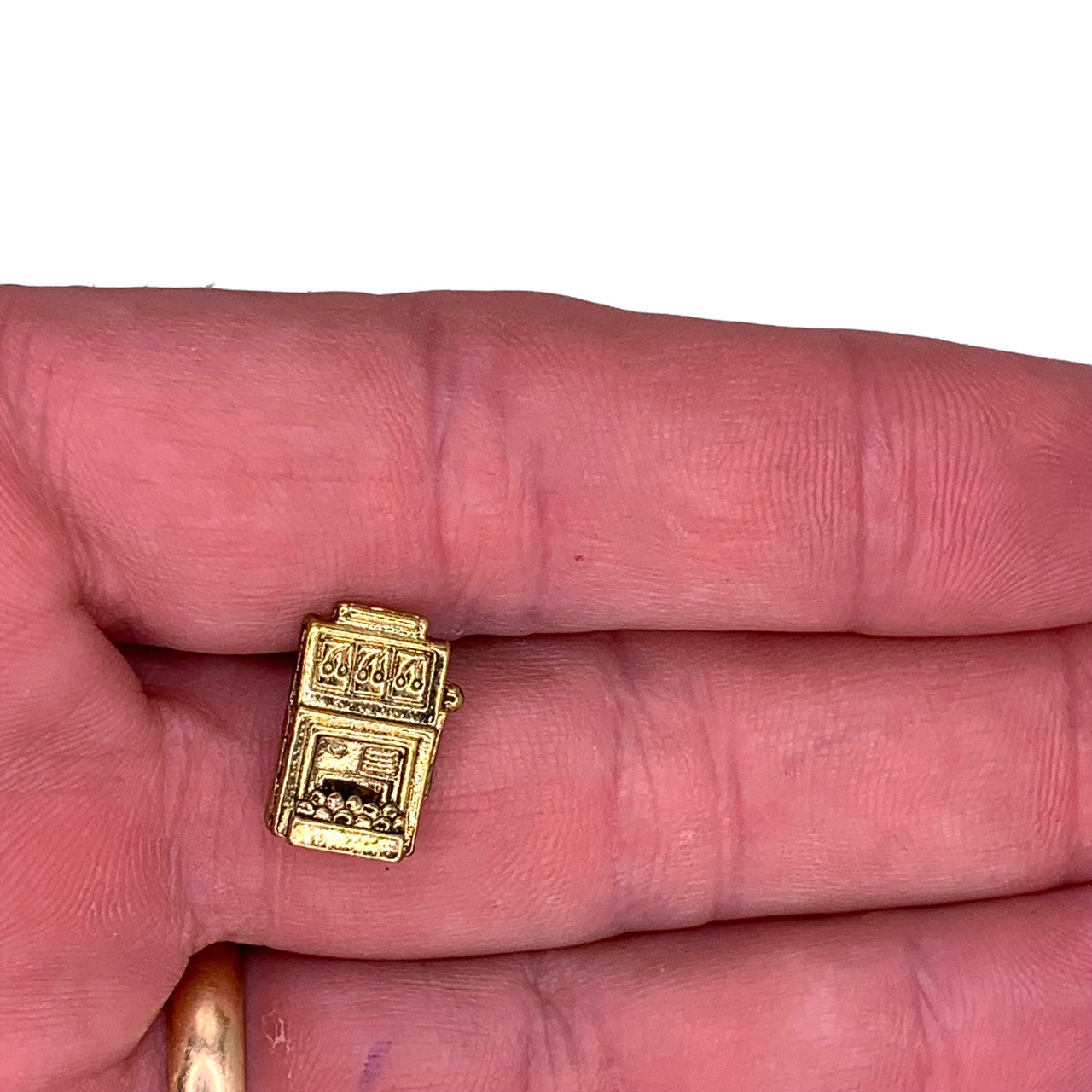 Slot Machine Lapel Pin