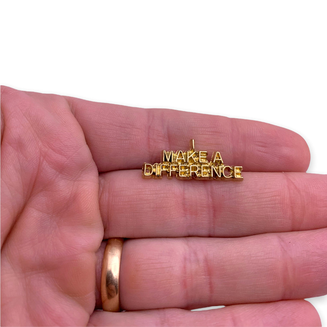 J07 - I Make a Difference Lapel Pin