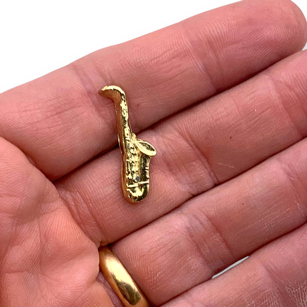 K01 - Sax Lapel Pin