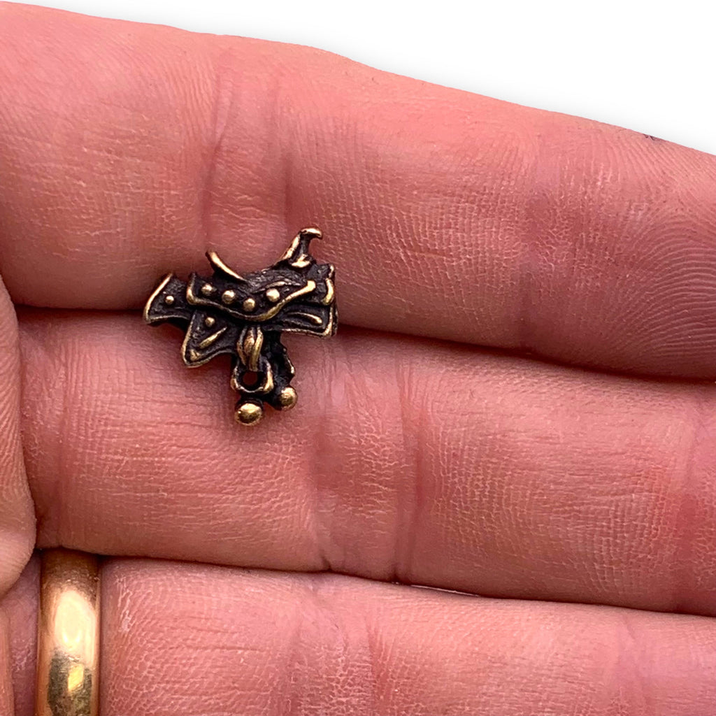 Saddle 2 Lapel Pin